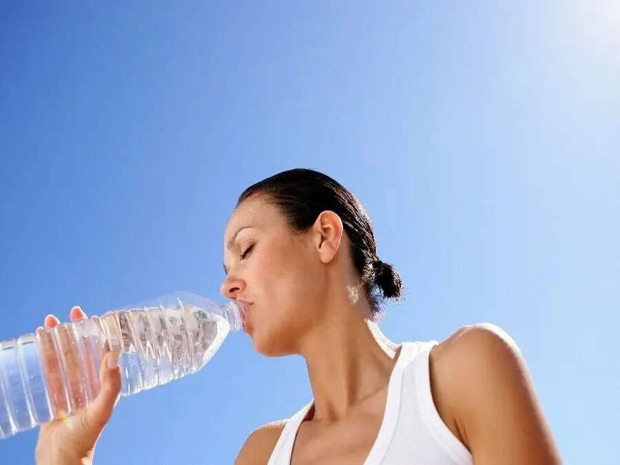 Water Bottle Tips- क्या कई दिनों से साफ नहीं की हैं वॉटर बॉटल, तो हो सकती हैं गंभीर बीमारियां,&nbsp;जरूर कर लें साफ