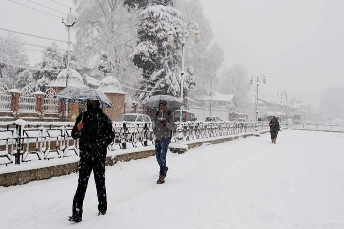 Travel Tips- &nbsp;क्या स्नोफॉल देखना का मन हैं, तो देश की इन जगहों की करे सैर