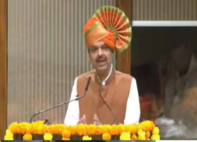 Devendra Fadnavis Salary: महाराष्ट्र के मुख्यमंत्री के रूप में कितना मिलेगा देवेंद्र फडणवीस को वेतन, जानें यहाँ