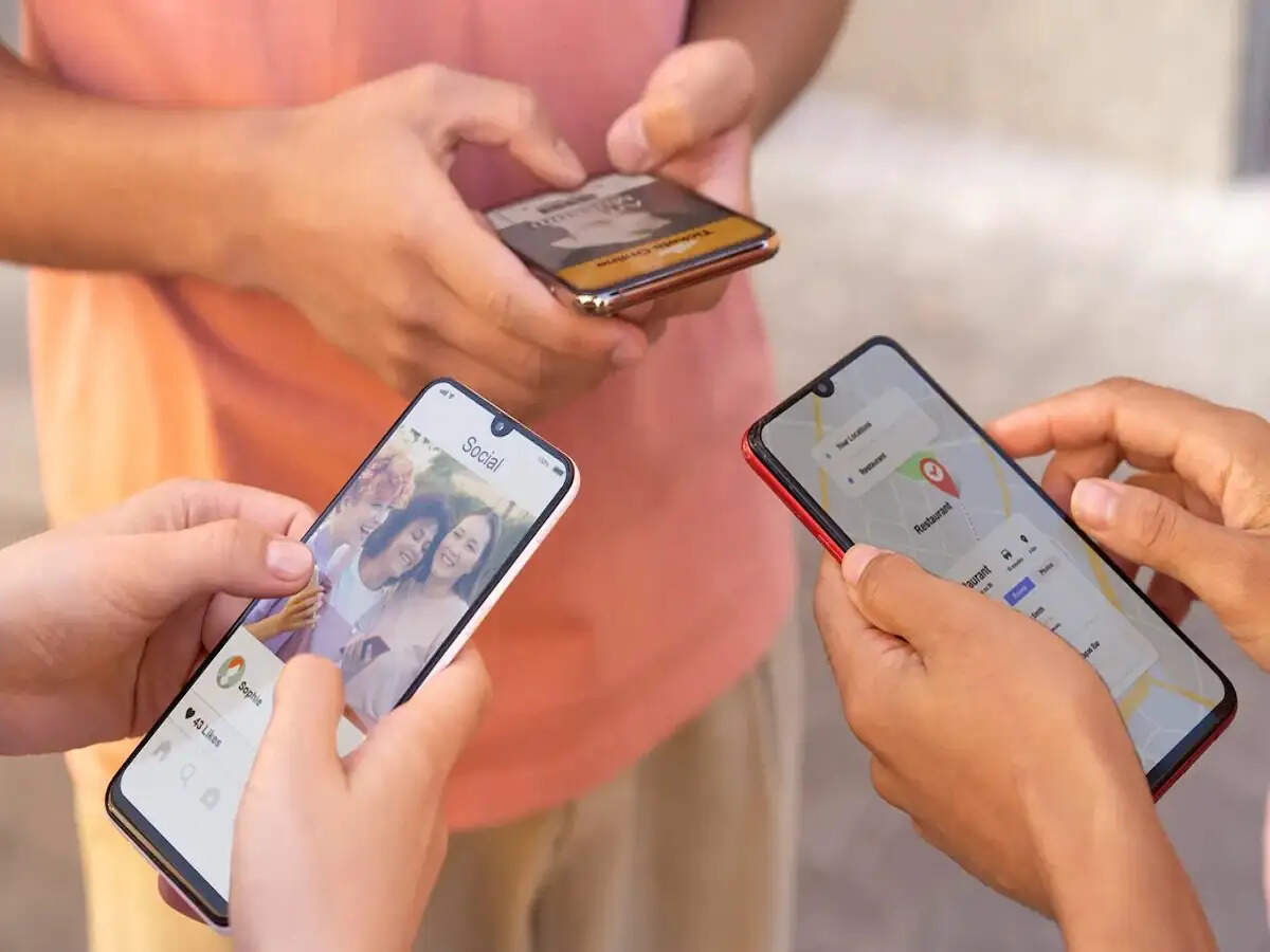 Smartphone Price Hike- आखिर क्यों हर साल&nbsp;महंगे होते जा रहे हैं स्मार्टफोन, जानिए इसके कारण