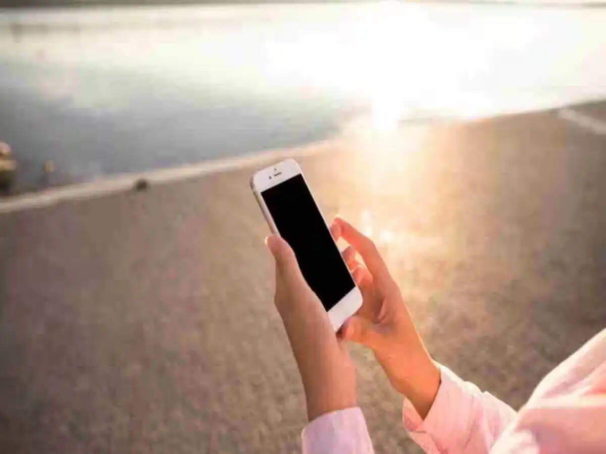 Smartphone Tips- तेज गर्मी के कारण स्मार्टफोन हो सकता हैं खराब, ऐसे करें उसका बचाव