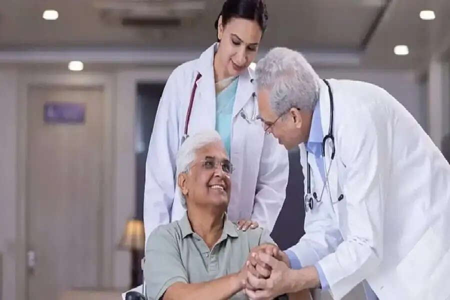 Ayushman Yojana : इन लोगों को बिना शर्त के मिलता है आयुष्मान योजना का लाभ! सालाना 5 लाख रुपए तक का करवा सकते हैं फ्री इलाज