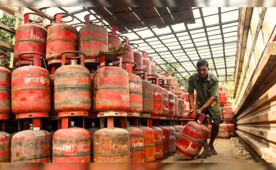 Gas Cylinder Tips- ईरान में कितने का मिलता हैं गैस सिलेंडर, आइए जानें