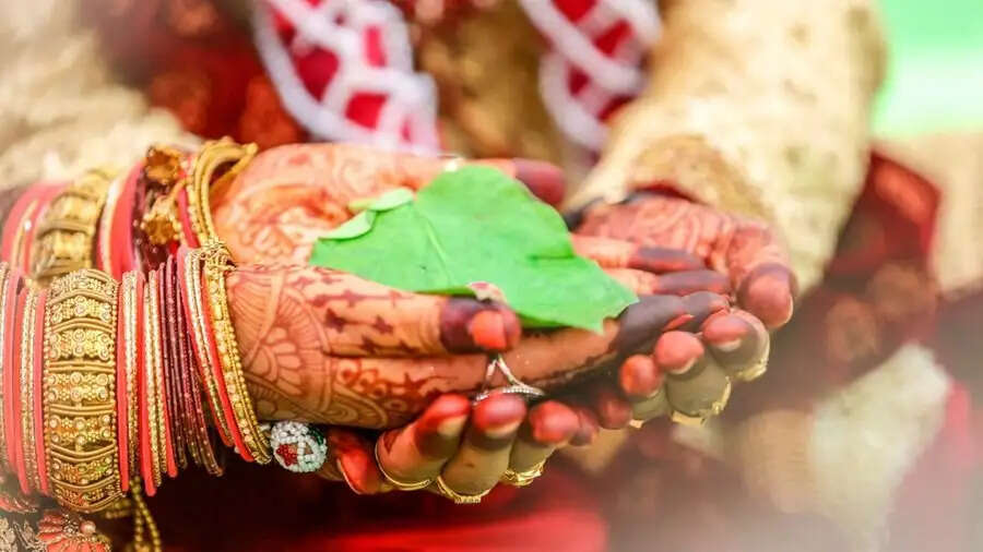 Ashirwad Yojana Kya Hai: योजना के तहत बेटी की शादी के लिए सरकार दे रही हैं&nbsp;51 हजार,ज जानिए आवेदन करने का तरीका