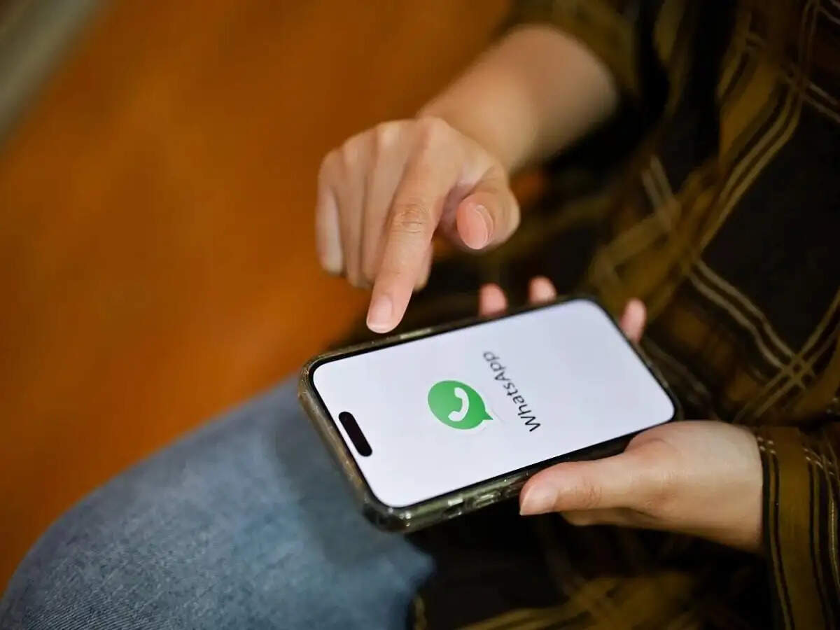 WhatsApp Update- iPhone यूजर्स अब एक ही फोन में चला सकेंग दो अकाउंट, जानिए इसके बारे में