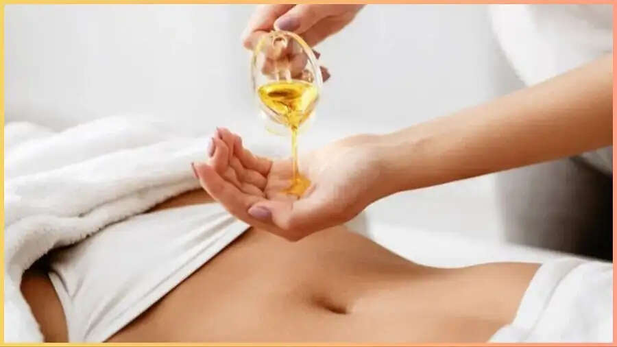 Health Tips- सोने से पहले नाभि में तेल डालने से मिलते हैं ये फायदे, जानिए कौनसा तेल हैं फायदेमंद