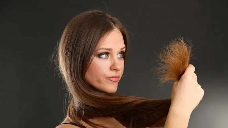 Hair Care Tips- क्या दोमुंहे बालों ने कर रखा हैं परेशान, इन नुस्खों से पाएं छुटकारा