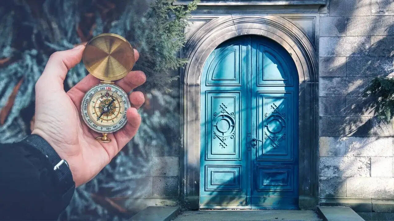 Vastu Tips- आपके द्वारा करी गई ये गलतियां बनती हैं कंगाली का कारण, जानिए इनके बारे में