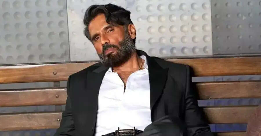 Entertainment News- बॉलीवुड सुपरस्टार सुनील शेट्टी फिल्मों से ही नहीं इन व्यवसायों से भी कमाते हैं पैसा, जानिए इनके बारे&nbsp;में
