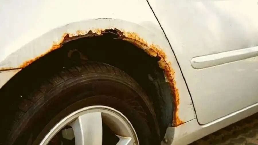 Car Care Tips- क्या आपकी कार में जंग लग रही हैं, अपनी कार को इन तरीकों से बचाएं