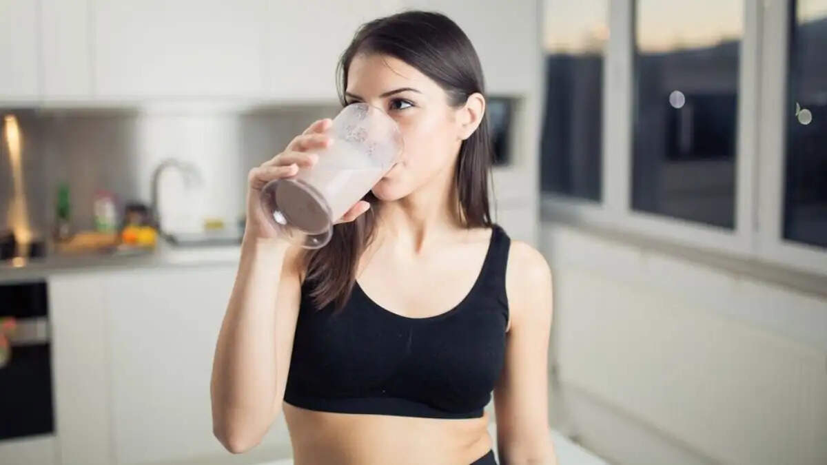 Health Tips- &nbsp;क्या आप भी वर्कआउट के बाद तुरंत प्रोटीन शेक पीते हैं, जान लिजिए इसके नुकसान