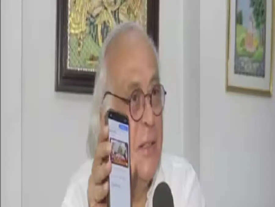'आश्चर्य की बात नहीं...उन्होंने चीन को क्लीन चिट दे दी': कांग्रेस ने पॉडकास्ट पर भारत-चीन टिप्पणी को लेकर पीएम मोदी पर किया हमला