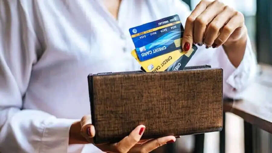 Credit Card Score-  क्रेडिट कार्ड का बिल आखरी दिन भरने से क्रेडिट स्कोर पर होता हैं असर, जानिए पूरी डिटेल्स