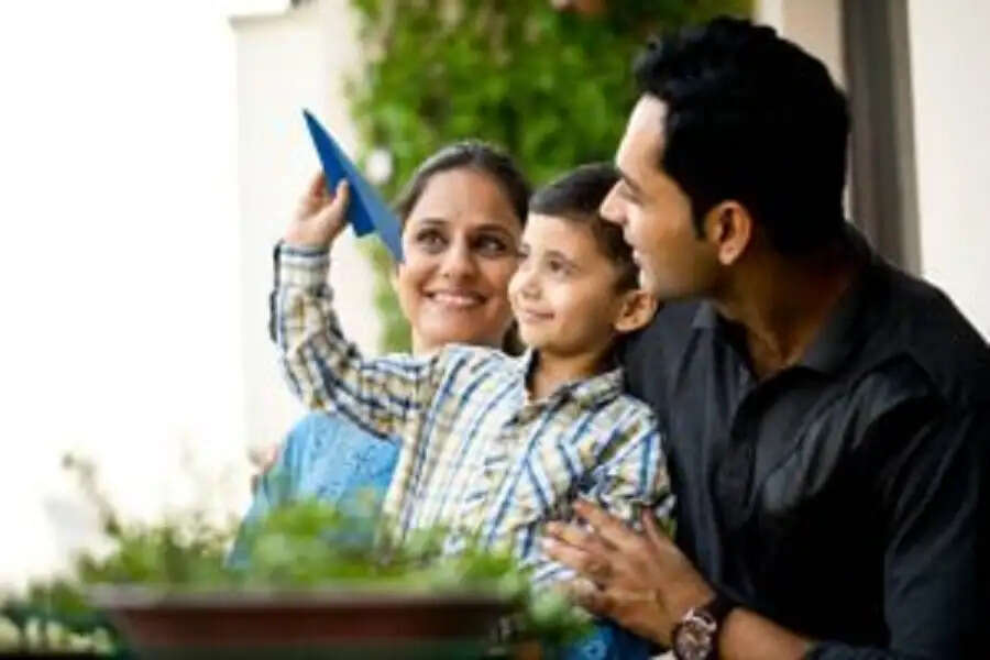 Parenting Tips: बच्चों को जरूर सिखाएं ये 5 जरूरी बातें, बनेंगे जिम्मेदार और सफल इंसान