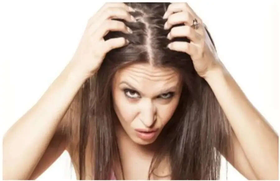 Skin Care Tips-&nbsp;क्या सिर की खुजली ने परेशाना कर रखा है, राहत के लिए करें ये उपाय