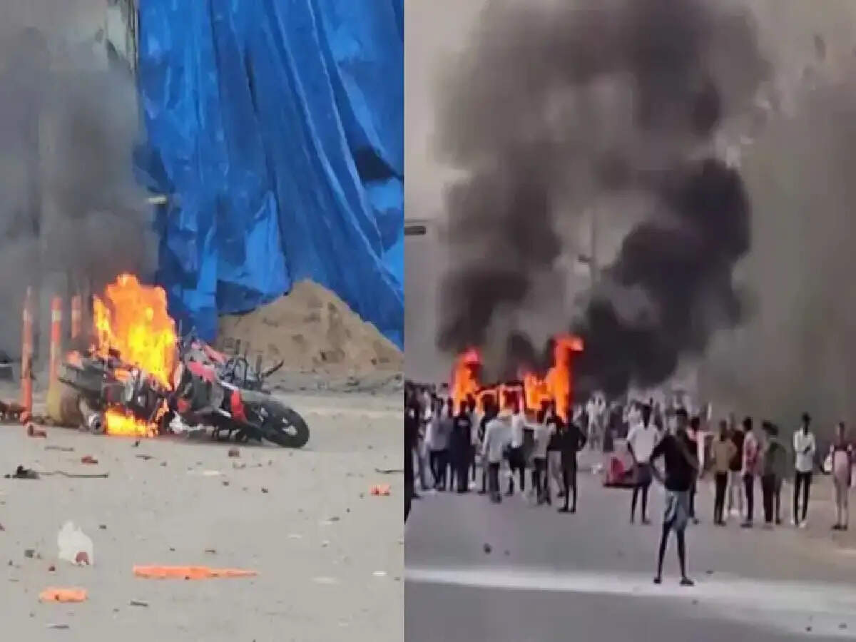 Bengal Violence News : चुनाव के बाद बंगाल में हिंसा भड़की; TMC ऑफिस में लगाई गई आग, कोलकाता के मार्केट में तोड़फोड़