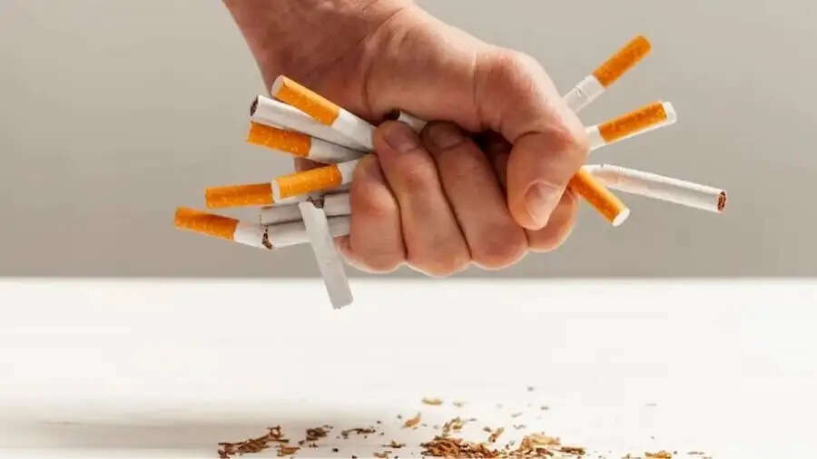Health Tips-&nbsp;इन कारणों की वजह से लग जाती हैं सिगरेट पीने की लत, जानिए इनके बारे में