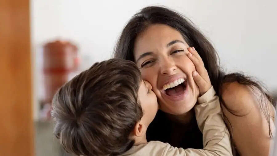 Child Care Tips- अगर बच्चों को देना चाहते है गुड़ मैनेर्स, अपनाएं ये पैरेंटिंग टिप्स