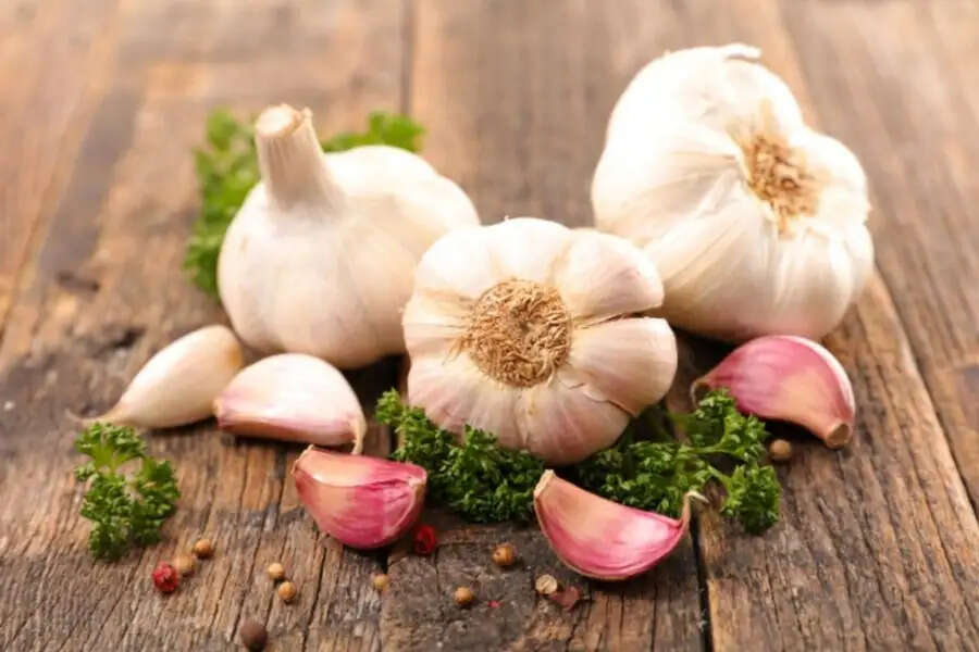 Health Tips-&nbsp;खाली पेट लहसुन खाने से मिलते हैं ये फायदे, जानिए इनके बारे में