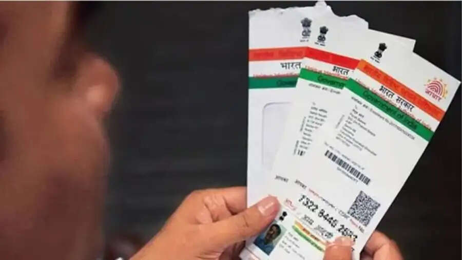 Aadhar Card Tips-&nbsp;किसी भी परेशानी से बचने के लिए आधारकार्ड से लिंक करें ये चीजें, फिर नहीं होगी कोई परेशानी