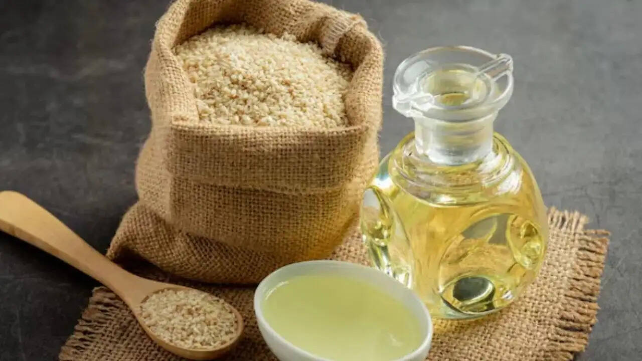 Health Tips- &nbsp;तिल के तेल में पकाएं खाना, मिलते हैं कई फायदे