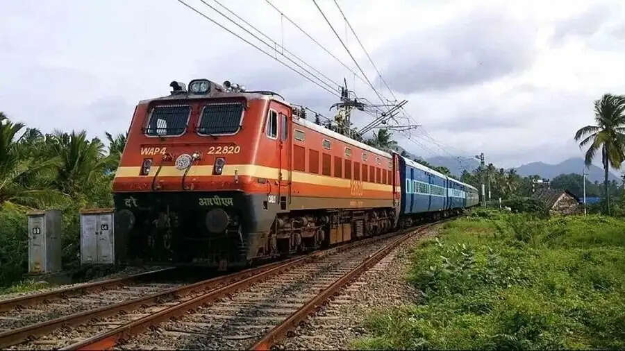 Train Tips- क्या आपका ट्रेन में सामान खो गया हैं, तो ऐसे मिलेगी खोई हुई चीज