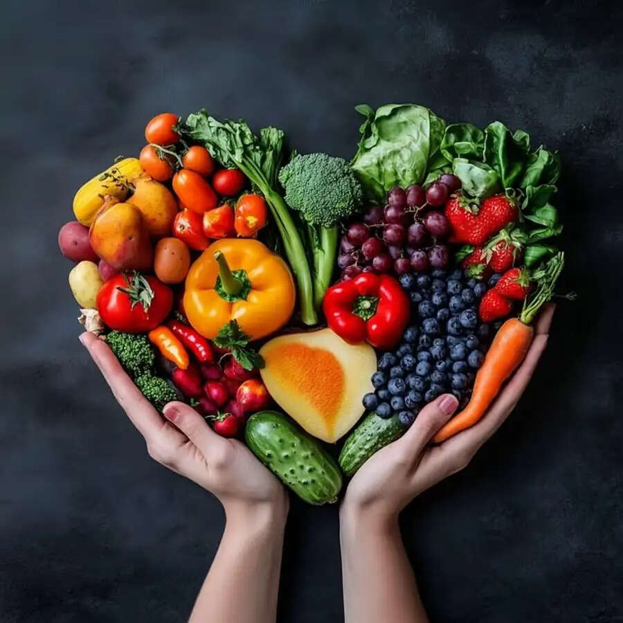 Health Tips- स्ट्रोक से बचना हैं तो इन चीजों से बना ले दूरी, आइए जानें इनके बारे में