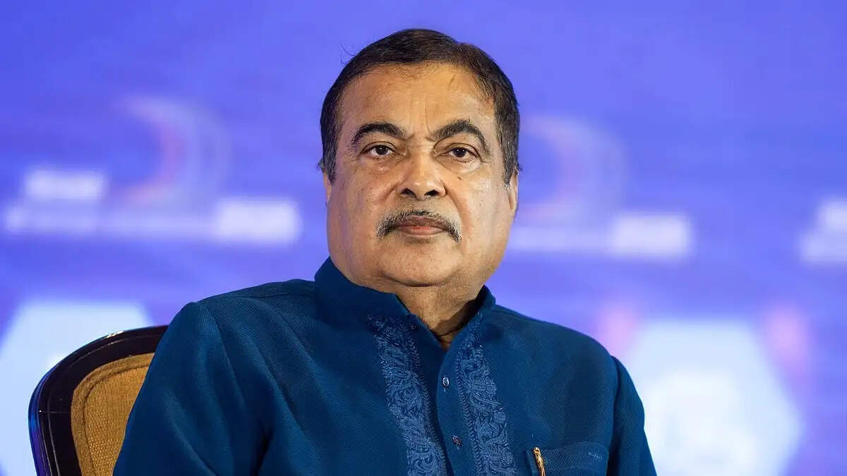 Politics News- 'घुसपैठियों के खिलाफ हैं, मुसलमानों के नहीं', नितिन गडककरी ने दिया ममता को मुंहतौड़ जवाब
