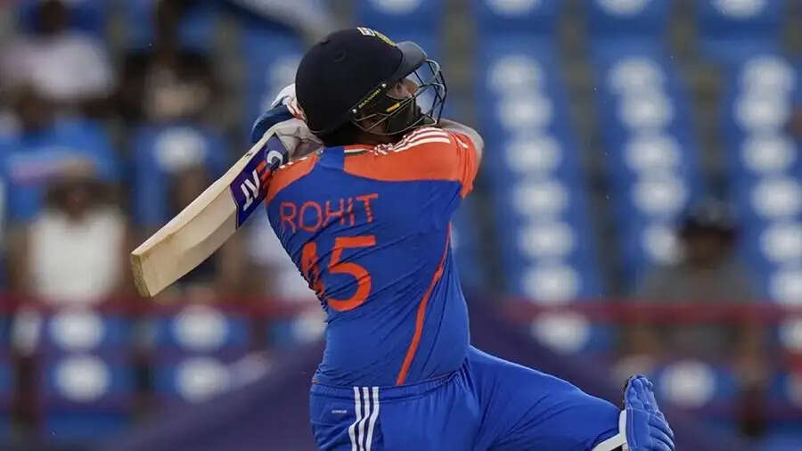 India vs Australia Series 2025-&nbsp;रोहित शर्मा को नंबर-1 बनने के लिए महज लगाने हैं 8 छक्के, जानिए पूरी डिटेल्स