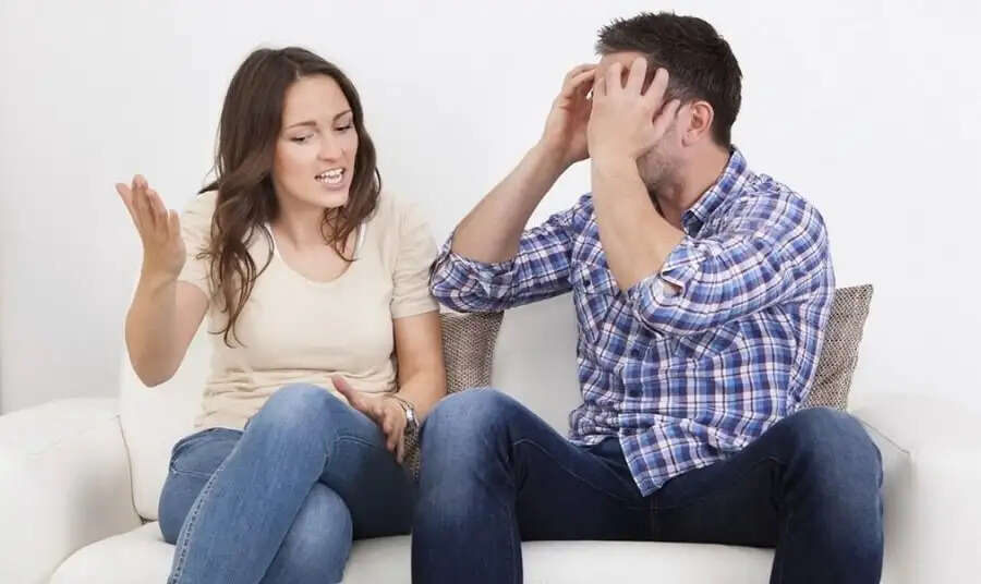 Relationship Tips- Women are getting divorced because of these habits of men, know about them
