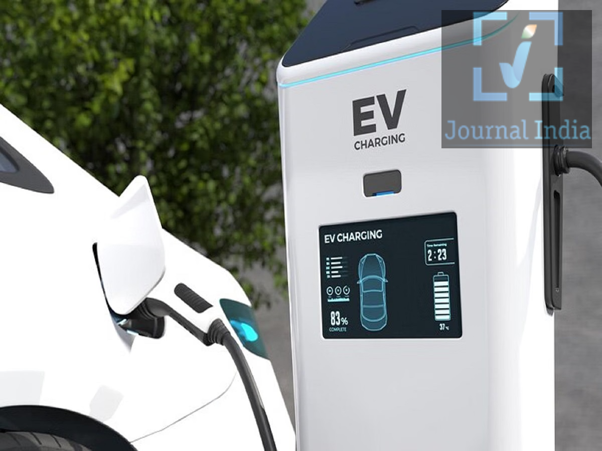 EV Car Range- EV को चार्ज करते समय भूलकर भी न करें ये गलतियां, रेंज को करती है कम दोस्तो देश में पेट्रोल और डीजल की कीमतों में इजाफा होने के कारण, भारत में इलेक्ट्रिक वाहन (EV) तेजी से लोकप्रिय हो रहे हैं। इलेक्ट्रिक स्कूटर और कारें पारंपरिक वाहनों का एक अच्छा विकल्प हैं, लेकिन कुछ मालिकों ने देखा है कि वाहन खरीदने के कुछ ही महीनों बाद उनकी ड्राइविंग रेंज धीरे-धीरे कम होने लगती है। बैटरी का पुराना होना और अन्य तकनीकी समस्याएं इसके प्रदर्शन को प्रभावित कर सकती हैं, लेकिन गलत तरीके से चार्ज करने की आदतें और अत्यधिक गर्मी के संपर्क में आने से भी बैटरी खराब हो सकती है। आइए जानते हैं इसके बारे में पूरी डिटेल्स 1. फास्ट चार्जर पर बहुत अधिक निर्भर रहना जब आपके पास समय कम हो, तो फास्ट चार्जर काफी सुविधाजनक होते हैं। लेकिन बार-बार हाई-पावर चार्जिंग करने से अतिरिक्त गर्मी पैदा हो सकती है और बैटरी पर दबाव बढ़ सकता है, खासकर तब जब बैटरी का कूलिंग सिस्टम तापमान को ठीक से नियंत्रित न कर पाए। 2. हमेशा 100% तक चार्ज करना या बैटरी को 0% तक डिस्चार्ज होने देना बैटरी को बार-बार उसकी अधिकतम क्षमता तक चार्ज करने या पूरी तरह से डिस्चार्ज हो जाने देने से बैटरी जल्दी खराब हो सकती है। यह बैटरी की बनावट और वाहन के डिजाइन पर निर्भर करता है। विशेषज्ञ आमतौर पर रोजमर्रा के इस्तेमाल के लिए बैटरी को एक मध्यम स्तर तक चार्ज रखने की सलाह देते हैं। - वाहन निर्माता द्वारा बताई गई चार्जिंग सीमा का पालन करें। - कई EV के लिए, बैटरी को लगभग 20% से 80% के बीच चार्ज रखना एक अच्छा दैनिक सुझाव है। - लंबी यात्राओं के लिए बैटरी को 100% तक चार्ज करें, खासकर अगर निर्माता ने ऐसा करने की सलाह दी हो। - बैटरी को बहुत कम या बहुत अधिक चार्ज स्तर पर लंबे समय तक न छोड़ें। 3. लंबी ड्राइव के तुरंत बाद चार्ज करना लंबी यात्रा के बाद, बैटरी सामान्य से अधिक गर्म हो सकती है। ऐसे में तुरंत चार्जिंग शुरू करने से बैटरी पर अतिरिक्त थर्मल दबाव (गर्मी का दबाव) पड़ सकता है, खासकर गर्म मौसम में। बैटरी को सुरक्षित रखने के लिए: - जरूरत पड़ने पर वाहन को ठंडा होने दें। - वाहन को किसी छायादार और हवादार जगह पर पार्क करें। - वाहन के तापमान से जुड़ी चेतावनियों और चार्जिंग निर्देशों का पालन करें। हर बार गाड़ी चलाने के बाद 30&ndash;45 मिनट तक इंतज़ार करना कोई अनिवार्य नियम नहीं है।  4. सीधी धूप में चार्ज करना ज़्यादा तापमान लिथियम-आयन बैटरी की परफॉरमेंस पर असर डाल सकता है और लंबे समय में इसे जल्दी खराब कर सकता है। भारत की भीषण गर्मियों में, सीधी धूप में EV को चार्ज करने से बैटरी पर थर्मल स्ट्रेस (गर्मी का दबाव) बढ़ सकता है। इन सावधानियों का ध्यान रखें: - जहाँ तक हो सके, गाड़ी को छाया वाली जगह पर पार्क करें और चार्ज करें। - बहुत ज़्यादा गर्मी होने पर, दिन के ठंडे समय में चार्ज करना बेहतर हो सकता है। - बैटरी कूलिंग सिस्टम और वेंटिलेशन (हवा आने-जाने की जगह) को अच्छी स्थिति में रखें। - अगर गाड़ी में बैटरी के तापमान से जुड़ी कोई चेतावनी (warning) दिख रही हो, तो चार्ज न करें। 5. सस्ते एक्सटेंशन बोर्ड या बिना मान्यता वाले अडैप्टर का इस्तेमाल करना खराब क्वालिटी के इलेक्ट्रिकल सामान का इस्तेमाल करने से सुरक्षा को गंभीर खतरा हो सकता है, जैसे कि ओवरहीटिंग, बिजली का झटका लगना या आग लगना। एक सही न होने वाला एक्सटेंशन बोर्ड चार्जर के इलेक्ट्रिकल लोड को सुरक्षित रूप से नहीं संभाल सकता। हमेशा इन सावधानियों का पालन करें: - हमेशा कंपनी (मैन्युफैक्चरर) द्वारा स्वीकृत चार्जिंग केबल और सही उपकरणों का ही इस्तेमाल करें। - एक समर्पित (dedicated) चार्जिंग पॉइंट का इस्तेमाल करें, जिसे सही तरीके से इंस्टॉल किया गया हो। - सुनिश्चित करें कि सॉकेट, वायरिंग और अर्थिंग ज़रूरी इलेक्ट्रिकल मानकों (standards) के अनुसार हों। - कभी भी खराब केबल, ढीले सॉकेट या गलत अडैप्टर का इस्तेमाल न करें। - अगर आपके घर के चार्जिंग सेटअप में किसी बदलाव की ज़रूरत है, तो किसी योग्य इलेक्ट्रीशियन से सलाह लें।