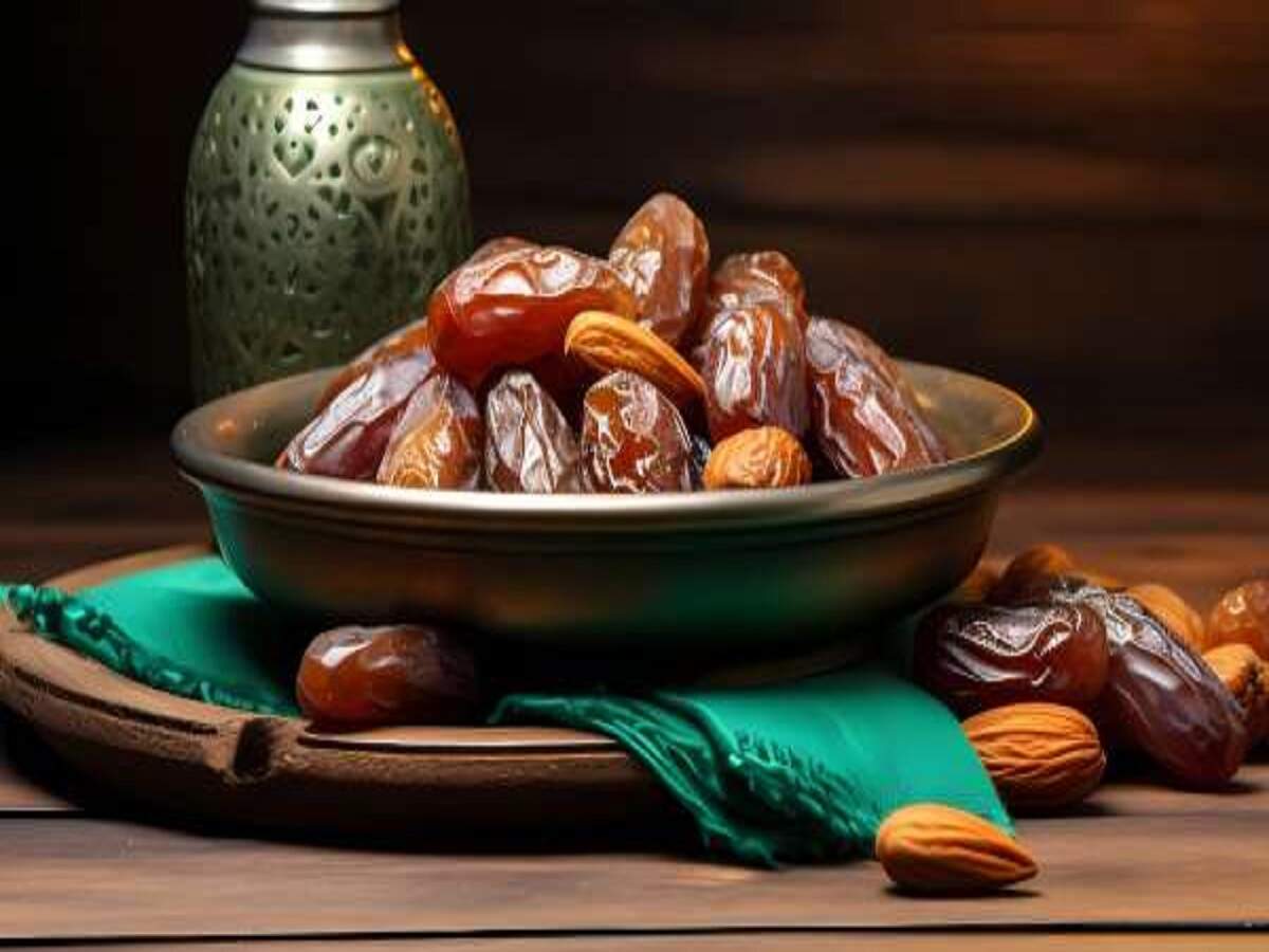 Health Tips – Which dry fruit is richer in vitamins and minerals: dates or figs? Let's find out.