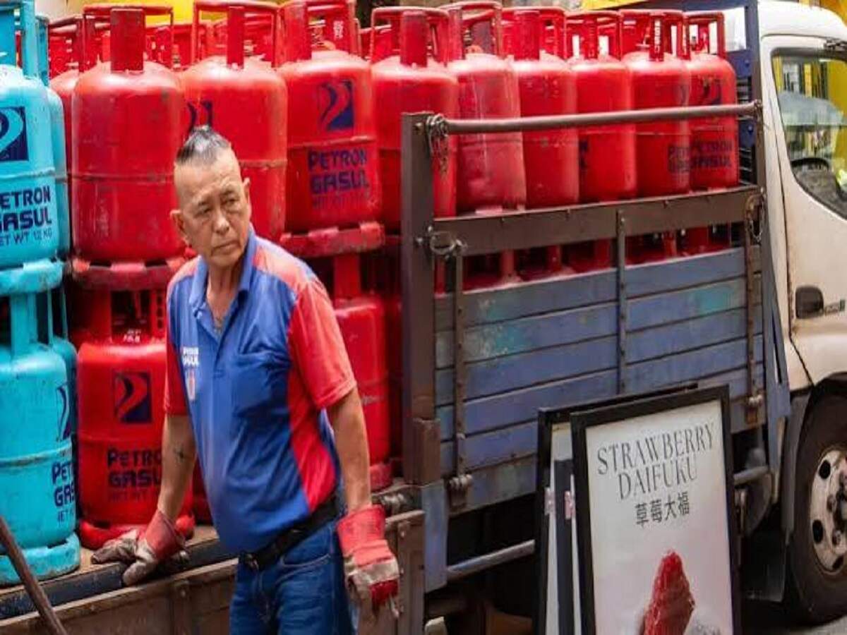 GAS Cylinder- क्या दिवाली से पहले बढ़ेगी गैस सिलेंडर की कीमत, बुकिंग से पहले चेक करें रेट