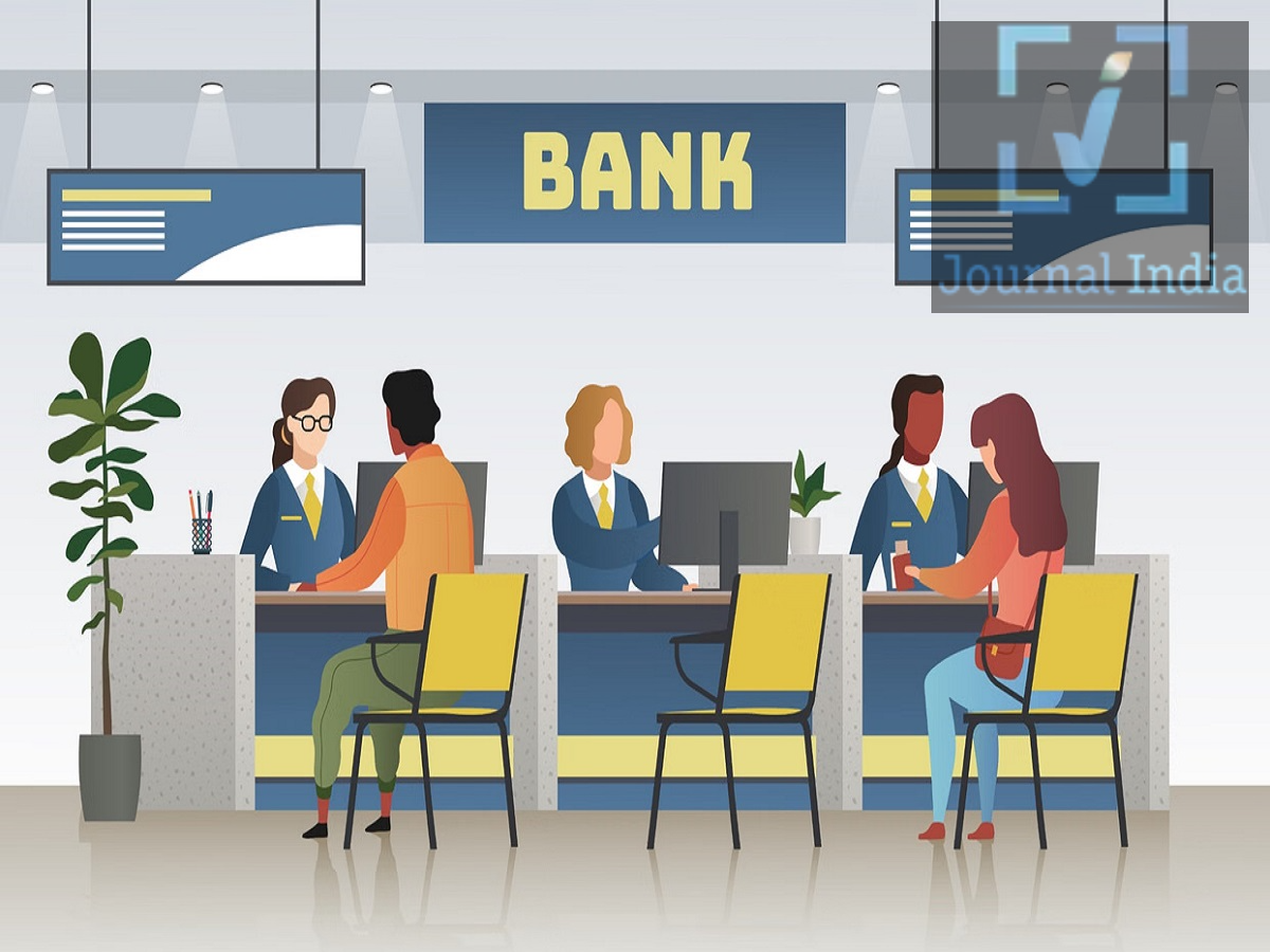 Bank Jobs 2026- IBPS  ने PO और SO भर्ती के लिए तिथि आगे बढ़ाई, इस तिथि तक करें आवेदन दोस्तो देश के उन युवाओं के लिए खुशखबरी हैं जो युवा बैंक में सरकारी नौकरी की तलाश कर रहे हैं, क्योंकि इंस्टीट्यूट ऑफ बैंकिंग पर्सनल सिलेक्शन (IBPS) ने IBPS प्रोबेशनरी ऑफिसर (PO) और स्पेशलिस्ट ऑफिसर (SO) भर्ती 2026 के लिए आवेदन करने की आखिरी तारीख बढ़ा दी है। जो उम्मीदवार अभी तक अपना आवेदन पूरा नहीं कर पाए हैं, वे अब IBPS की आधिकारिक वेबसाइट के ज़रिए 26 जुलाई 2026 तक अपने ऑनलाइन फॉर्म जमा कर सकते हैं।  IBPS PO और SO भर्ती 2026 की मुख्य बातें भर्ती करने वाली संस्था: इंस्टीट्यूट ऑफ बैंकिंग पर्सनल सिलेक्शन (IBPS) पद: प्रोबेशनरी ऑफिसर (PO) और स्पेशलिस्ट ऑफिसर (SO) कुल रिक्तियां: 7,460 आवेदन की आखिरी तारीख: 26 जुलाई 2026 (बढ़ाई गई) आवेदन का तरीका: ऑनलाइन आधिकारिक वेबसाइट: https://www.ibps.in कुल उपलब्ध रिक्तियां IBPS पूरे भारत में भाग लेने वाले सार्वजनिक क्षेत्र के बैंकों में कुल 7,460 रिक्तियों के लिए उम्मीदवारों की भर्ती करेगा। प्रोबेशनरी ऑफिसर (PO): 6,715 पद स्पेशलिस्ट ऑफिसर (SO): 745 पद जिन उम्मीदवारों ने अभी तक रजिस्ट्रेशन नहीं कराया है, उन्हें सलाह दी जाती है कि वे बढ़ाई गई समय-सीमा से पहले आवेदन प्रक्रिया पूरी कर लें। IBPS PO के लिए योग्यता मानदंड प्रोबेशनरी ऑफिसर (PO) पद के लिए आवेदन करने हेतु उम्मीदवारों के पास:  किसी मान्यता प्राप्त विश्वविद्यालय से किसी भी विषय में स्नातक (बैचलर) की डिग्री होनी चाहिए। केंद्र सरकार द्वारा मान्यता प्राप्त समकक्ष योग्यता होनी चाहिए। आवेदन प्रक्रिया के दौरान स्नातक की डिग्री या अंतिम मार्कशीट उपलब्ध होनी चाहिए। ऑनलाइन आवेदन पत्र भरते समय स्नातक के सही अंक दर्ज करने चाहिए। IBPS स्पेशलिस्ट ऑफिसर (SO) के लिए योग्यता स्पेशलिस्ट ऑफिसर (SO) पदों के लिए शैक्षणिक योग्यता विषय के आधार पर अलग-अलग होती है। उम्मीदवारों को चाहिए कि वे: अपने चुने हुए SO पद के लिए योग्यता आवश्यकताओं की जांच करें। आवेदन जमा करने से पहले आधिकारिक अधिसूचना को ध्यान से पढ़ें। यह सुनिश्चित करें कि वे सभी शैक्षणिक और पेशेवर योग्यता मानदंडों को पूरा करते हैं। IBPS PO और SO भर्ती 2026 के लिए आवेदन कैसे करें IBPS की आधिकारिक वेबसाइट https://www.ibps.in पर जाएं। IBPS PO या IBPS SO भर्ती 2026 के एप्लीकेशन लिंक पर क्लिक करें। एक वैलिड ईमेल ID और मोबाइल नंबर का इस्तेमाल करके रजिस्टर करें। लॉग इन करें और ऑनलाइन एप्लीकेशन फ़ॉर्म ध्यान से भरें। ज़रूरी डॉक्यूमेंट्स, फ़ोटो और सिग्नेचर अपलोड करें। उपलब्ध ऑनलाइन पेमेंट तरीकों का इस्तेमाल करके एप्लीकेशन फ़ीस का भुगतान करें। एप्लीकेशन फ़ॉर्म सबमिट करें। भविष्य के लिए कन्फर्मेशन पेज डाउनलोड और प्रिंट करें। एप्लीकेशन फ़ीस उम्मीदवारों को अपनी कैटेगरी के अनुसार एप्लीकेशन फ़ीस का भुगतान करना होगा। जनरल, OBC, EWS और अन्य योग्य कैटेगरी: ₹850 SC, ST और PwBD उम्मीदवार: ₹175 फ़ीस का भुगतान इनके ज़रिए किया जा सकता है: डेबिट कार्ड क्रेडिट कार्ड नेट बैंकिंग UPI उम्मीदवारों को जल्दी अप्लाई क्यों करना चाहिए हालांकि एप्लीकेशन की समय-सीमा बढ़ा दी गई है, फिर भी उम्मीदवारों को आखिरी दिन तक इंतज़ार नहीं करना चाहिए। 