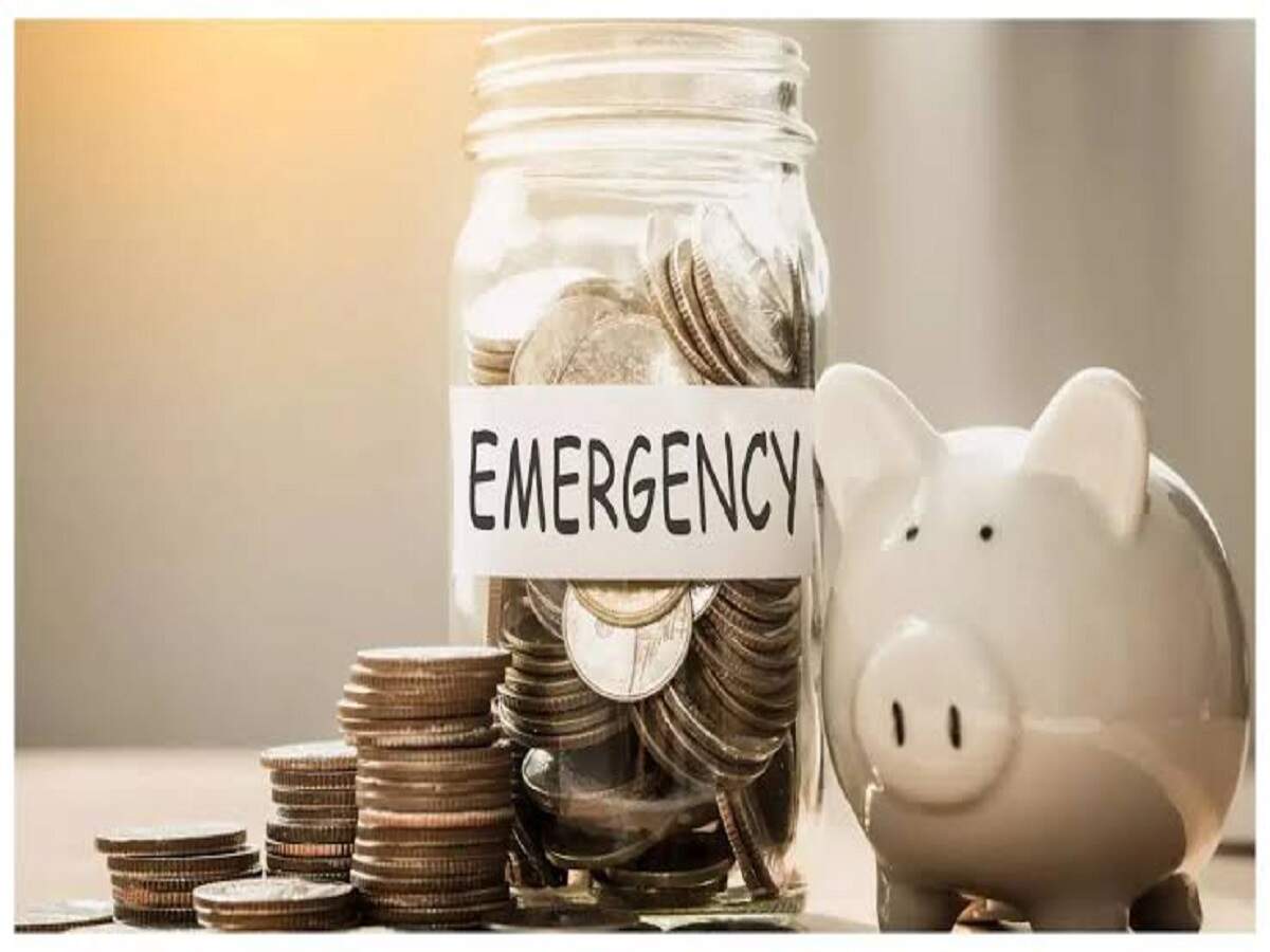 Salary Tips- इमरजेंसी फंड के लिए सैलरी में से कितना पैसा अलग रखना चाहिए, आइए जानें