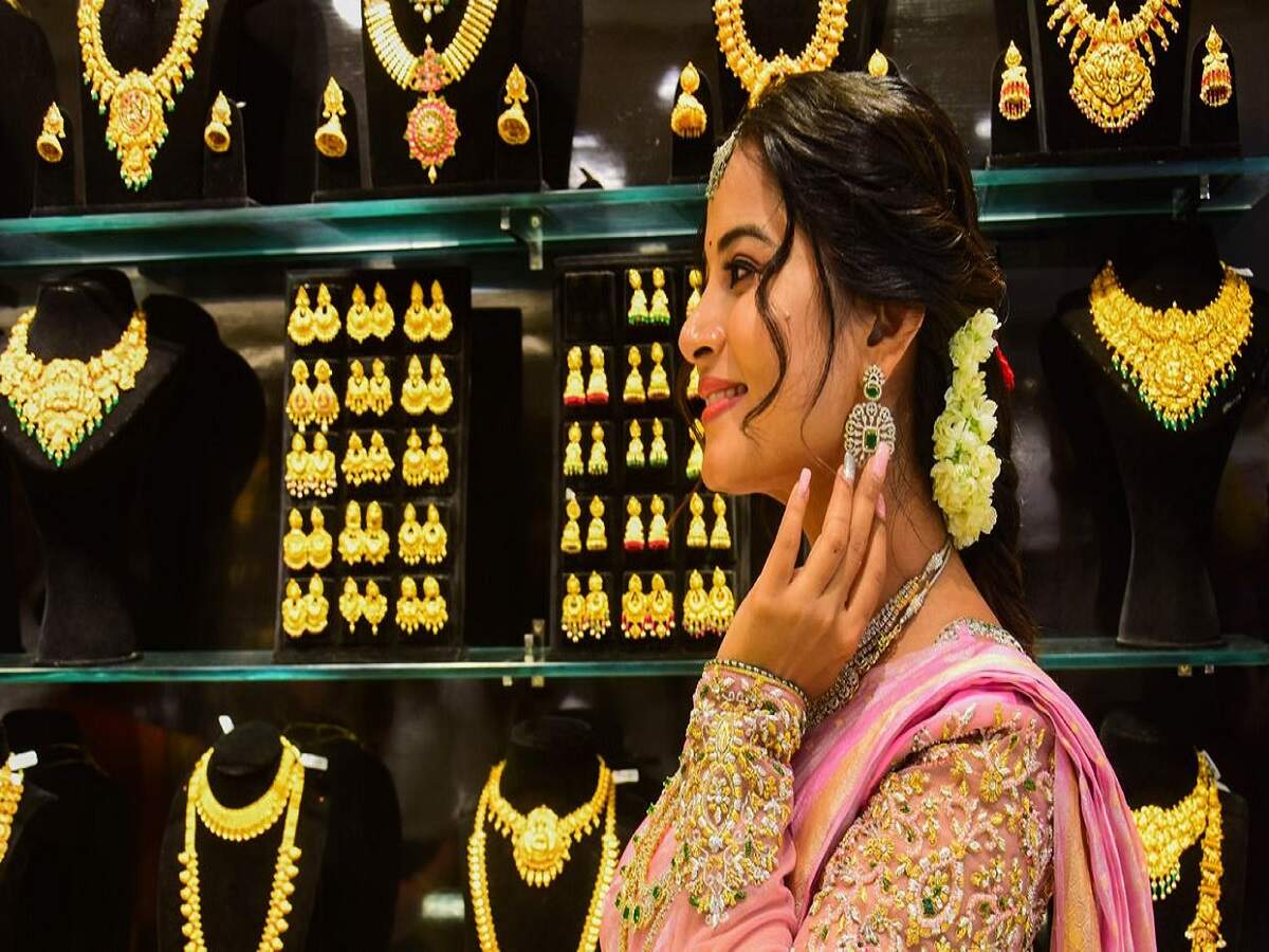 Gold and Silver Prices: Gold and silver have become cheaper—a boon for buyers, while investors faced losses.