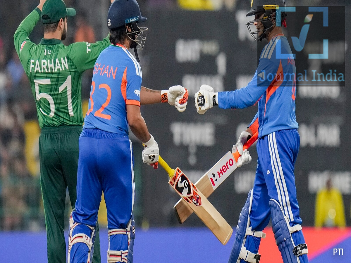 Asian Games- India vs Pakistan का मैच होगा इस दिन, क्या आप तैयार है दोस्तो क्रिकेट कि सबसे बड़ी राइवलरी भारत पाकिस्तान का मैच बहुत ही जल्द आपको देखने को मिलेगा, जब कभी भी दोनों टीमों के मैच की बात आती हैं तो दिल में उत्सुकता बढ़ जाती हैं,दोनों देशों के बीच अभी कोई द्विपक्षीय क्रिकेट सीरीज़ नहीं हो रही है, इसलिए उनके बीच मुकाबले ज़्यादातर बड़े इंटरनेशनल टूर्नामेंट तक ही सीमित हैं। अब, क्रिकेट फैंस को एक बार फिर भारत बनाम पाकिस्तान का ज़बरदस्त मुक़ाबला देखने को मिल सकता है। जापान में होने वाले 2026 एशियन गेम्स में पुरुषों का T20 क्रिकेट शामिल है, और 3 अक्टूबर 2026 को गोल्ड मेडल मैच में भारत-पाकिस्तान के बीच मुक़ाबला हो सकता है। पुरुषों का क्रिकेट टूर्नामेंट 24 सितंबर से 3 अक्टूबर तक खेला जाएगा। क्या 3 अक्टूबर को भारत बनाम पाकिस्तान फ़ाइनल होगा? भारत-पाकिस्तान मैच की संभावना नॉकआउट स्टेज के नतीजों पर निर्भर करती है। अगर दोनों टीमें फ़ाइनल में पहुँचती हैं, तो वे 3 अक्टूबर को एशियन गेम्स के गोल्ड मेडल के लिए भिड़ेंगी। इसका मतलब है कि फैंस जसप्रीत बुमराह और साहिबज़ादा फरहान के बीच एक और रोमांचक मुक़ाबला देख सकते हैं। फरहान एशियन गेम्स में पाकिस्तान की कप्तानी कर रहे हैं, जबकि बुमराह भारत की अपडेटेड टीम का हिस्सा हैं। अगर दोनों टीमें फ़ाइनल में नहीं पहुँच पाती हैं, तो ब्रॉन्ज़ मेडल मैच में भी उनके बीच मुक़ाबला होने की गणितीय संभावना है। बुमराह बनाम साहिबज़ादा फरहान एक अहम मुक़ाबला हो सकता है साहिबज़ादा फरहान एशियन गेम्स में पाकिस्तान की कप्तानी करेंगे। वह 2026 T20 वर्ल्ड कप में पाकिस्तान के लिए सबसे ज़्यादा रन बनाने वाले खिलाड़ी थे, जबकि बुमराह भारत की एशियन गेम्स टीम के सीनियर खिलाड़ियों में से एक हैं। अगर भारत और पाकिस्तान का आमना-सामना होता है, तो भारत के तेज़ गेंदबाज़ी आक्रमण और पाकिस्तान की ज़बरदस्त बल्लेबाज़ी के बीच का मुक़ाबला टूर्नामेंट की मुख्य चर्चाओं में से एक बन सकता है।  भारत की अपडेटेड एशियन गेम्स टीम श्रेयस अय्यर (कप्तान) तिलक वर्मा (उप-कप्तान) अभिषेक शर्मा संजू सैमसन (विकेटकीपर) ईशान किशन (विकेटकीपर) शिवम दुबे अक्षर पटेल वॉशिंगटन सुंदर रवि बिश्नोई जसप्रीत बुमराह अर्शदीप सिंह वैभव सूर्यवंशी यश ठाकुर विप्रज निगम पाकिस्तान की एशियाई खेलों की टीम साहिबज़ादा फरहान (कप्तान) अब्दुल समद (उप-कप्तान) अबरार अहमद अहमद दानियाल आकिफ जावेद अली रज़ा अराफात मिन्हास हैदर अली हसन नवाज़ माज़ सदाकत मोहम्मद सलमान मिर्ज़ा साद मसूद साइम अयूब सुफियान मोकिम उस्मान खान (विकेटकीपर) भारत-पाकिस्तान मैच कब है? भारत-पाकिस्तान मैच की अभी आधिकारिक पुष्टि नहीं हुई है क्योंकि टीमों को पहले टूर्नामेंट के नॉकआउट चरण से आगे बढ़ना होगा। अगर भारत और पाकिस्तान दोनों पुरुष क्रिकेट फाइनल के लिए क्वालीफाई करते हैं, तो वे 3 अक्टूबर, 2026 को गोल्ड-मेडल मैच में आमने-सामने होंगे। पुरुषों का एशियाई खेल क्रिकेट टूर्नामेंट जापान के आइची प्रान्त में कोरोगी एथलेटिक पार्क में खेला जाएगा।