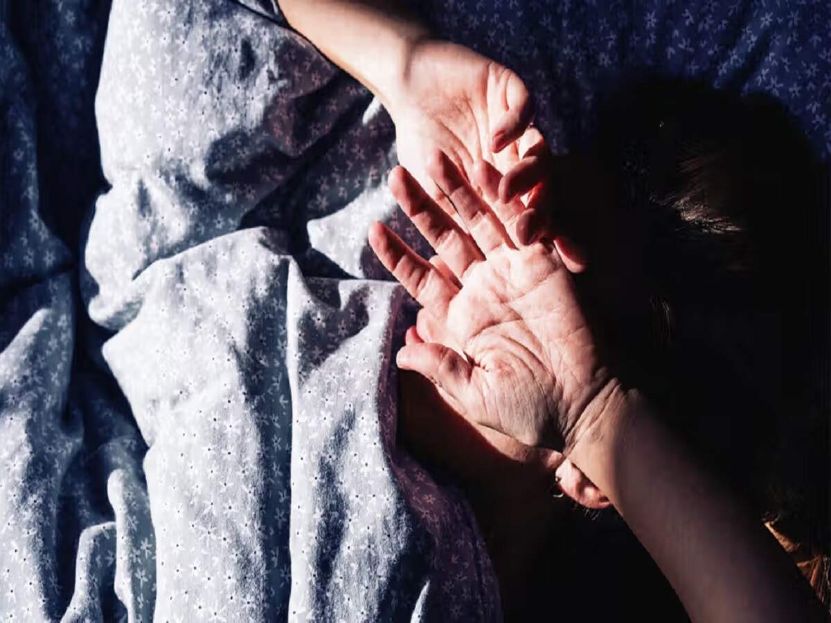 Health Tips: Do your hands go numb while you sleep at night? Find out why.