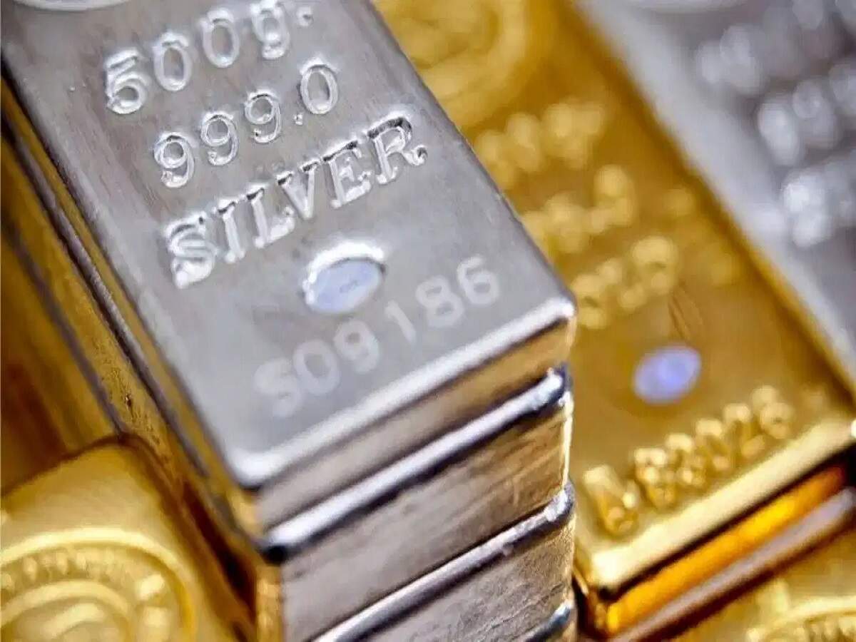 Gold and Silver Prices Today: Gold prices have risen again; here is the current rate for 10 grams of gold.