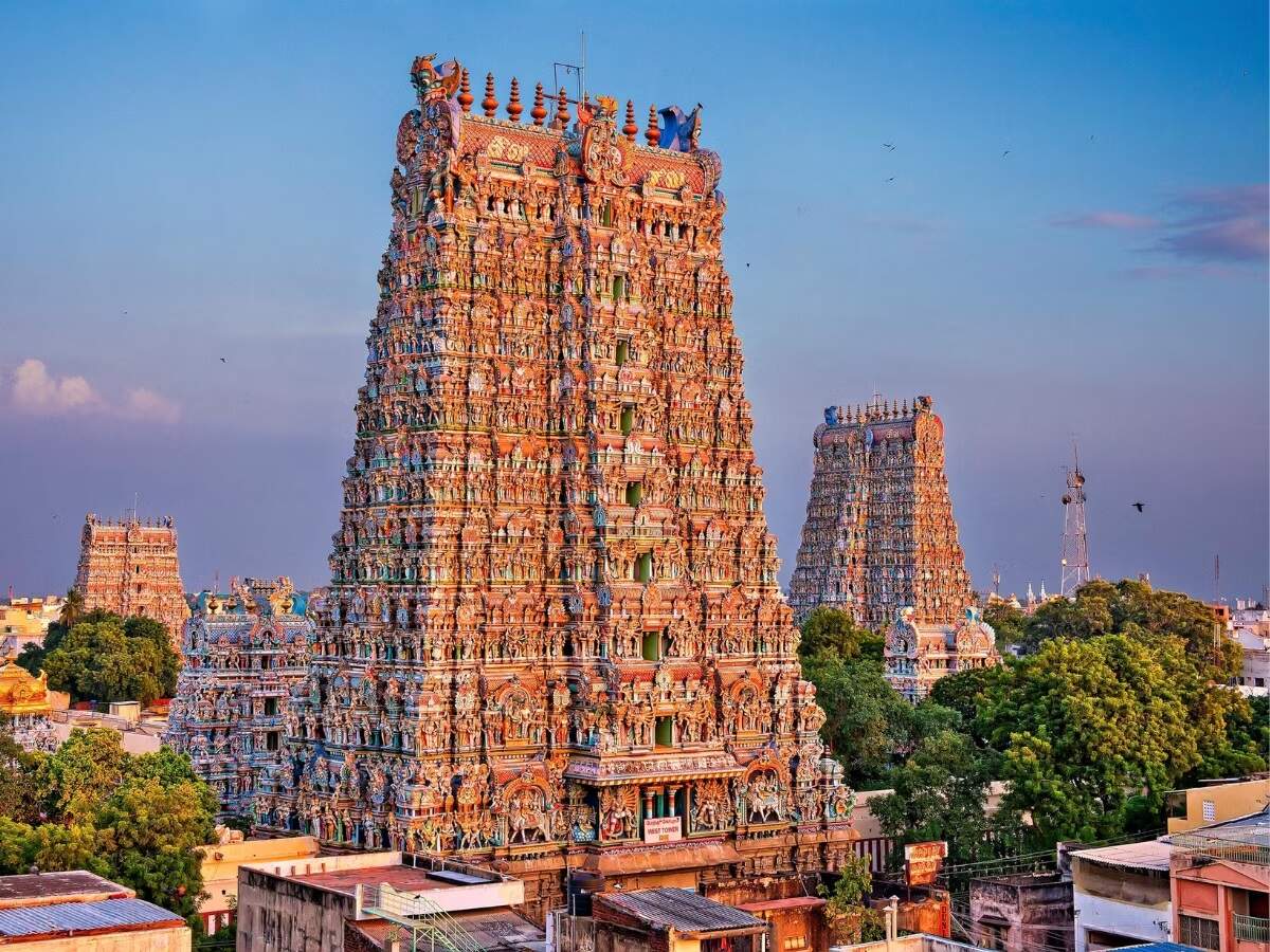 Travel Tips- दक्षिण भारत के इन मंदिरों में जीवन में एक बार जरूर जाएं, आस्था और वास्तुकला का अद्भुत संगम