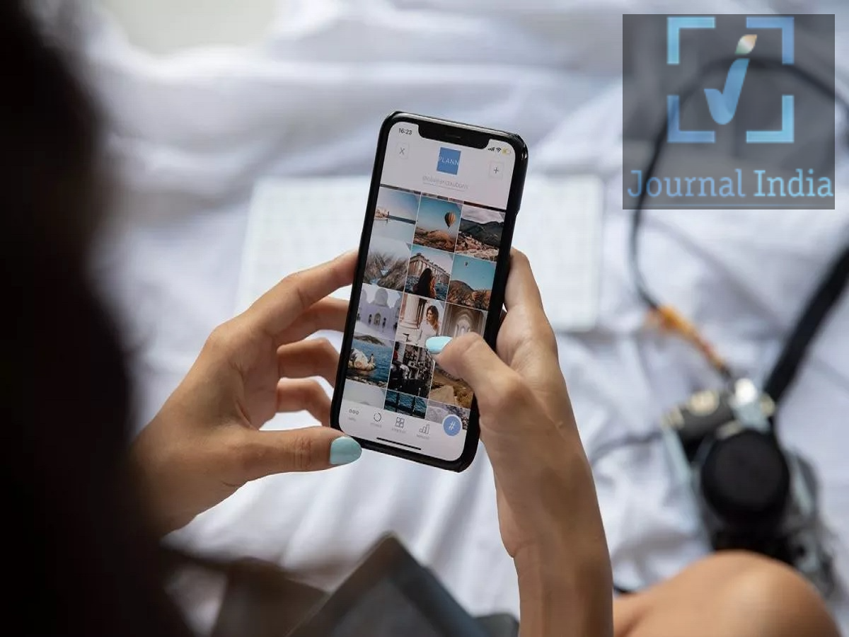 Smartphone Tips: Do you frequently wipe your phone's display to make it shine? Doing so could cause damage.