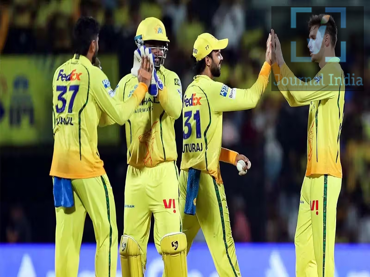 IPL 2027- मोहित शर्मा की हुई चेन्नई सुपर किंग्स में वापसी, लेकिन जिम्मेदारी कुछ अलग दोस्तो इंडियन प्रीमियर लीग की सबसे बड़ी टीम में से एक चेन्नई सुपर किंग्स (CSK) ने 2027 सीजन से पहले अपने सपोर्टिंग स्टाफ में कई बदलाव किए हैं, हाल ही में पूर्व भारतीय तेज गेंदबाज मोहित शर्मा की CSK में एक बार फिर वापसी होने जा रही है। हालांकि इस बार वह खिलाड़ी के तौर पर नहीं, बल्कि बॉलिंग कोच की भूमिका में नजर आएंगे। मोहित शर्मा पहले भी CSK के लिए खेल चुके हैं और अब टीम के नए हेड कोच जहीर खान के नेतृत्व में कोचिंग स्टाफ का हिस्सा बनने की उम्मीद है। IPL 2027 में मोहित शर्मा संभालेंगे बॉलिंग कोच की जिम्मेदारी CSK के हेड कोच जहीर खान ने IPL 2027 के लिए मोहित शर्मा को बॉलिंग कोच बनाने का फैसला किया है। वह एरिक सिमंस की जगह यह जिम्मेदारी संभाल सकते हैं, जिन्होंने पूर्व हेड कोच स्टीफन फ्लेमिंग के साथ काम किया था। CSK के सपोर्ट स्टाफ में आने वाले दिनों में और भी बदलाव देखने को मिल सकते हैं। CSK के लिए पहले खिलाड़ी के तौर पर खेल चुके हैं मोहित मोहित शर्मा का CSK के साथ पुराना और खास रिश्ता रहा है। उन्होंने फ्रेंचाइजी के लिए चार IPL सीजन में कुल 48 मुकाबले खेले हैं। इसके अलावा उन्होंने अब समाप्त हो चुकी चैंपियंस लीग T20 में भी CSK के लिए 10 मैच खेले थे। वह CSK के उस दौर का हिस्सा रहे हैं, जब टीम IPL की सबसे सफल फ्रेंचाइजी में शामिल थी। पिछले साल लिया था क्रिकेट से संन्यास मोहित शर्मा ने दिसंबर 2025 में बतौर खिलाड़ी क्रिकेट से पूर्ण संन्यास का ऐलान किया था। भारत के लिए उन्होंने 8 T20 अंतरराष्ट्रीय मुकाबले खेले हैं। IPL 2025 में भी वह मैदान पर नजर आए थे, लेकिन अब उनका करियर एक नए रूप में आगे बढ़ने वाला है। CSK में बड़ा बदलाव CSK ने 2023 में अपना पांचवां IPL खिताब जीता था। हालांकि इसके बाद टीम का प्रदर्शन उम्मीद के मुताबिक नहीं रहा और वह लगातार पिछले तीन सीजन में प्लेऑफ के लिए क्वालीफाई नहीं कर सकी। इन खराब नतीजों के बाद फ्रेंचाइजी ने लंबे समय तक टीम के हेड कोच रहे स्टीफन फ्लेमिंग से अलग होने का फैसला किया। इसके बाद जहीर खान को नया हेड कोच नियुक्त किया गया। जहीर खान के साथ नई टीम बनाने की तैयारी मोहित शर्मा जहीर खान के नेतृत्व वाले नए सपोर्ट स्टाफ में पहली बड़ी नियुक्ति माने जा रहे हैं। जहीर के पास खुद भारतीय क्रिकेट और तेज गेंदबाजी का लंबा अनुभव है, जबकि मोहित CSK की कार्यप्रणाली और फ्रेंचाइजी के माहौल से पहले से परिचित हैं।
