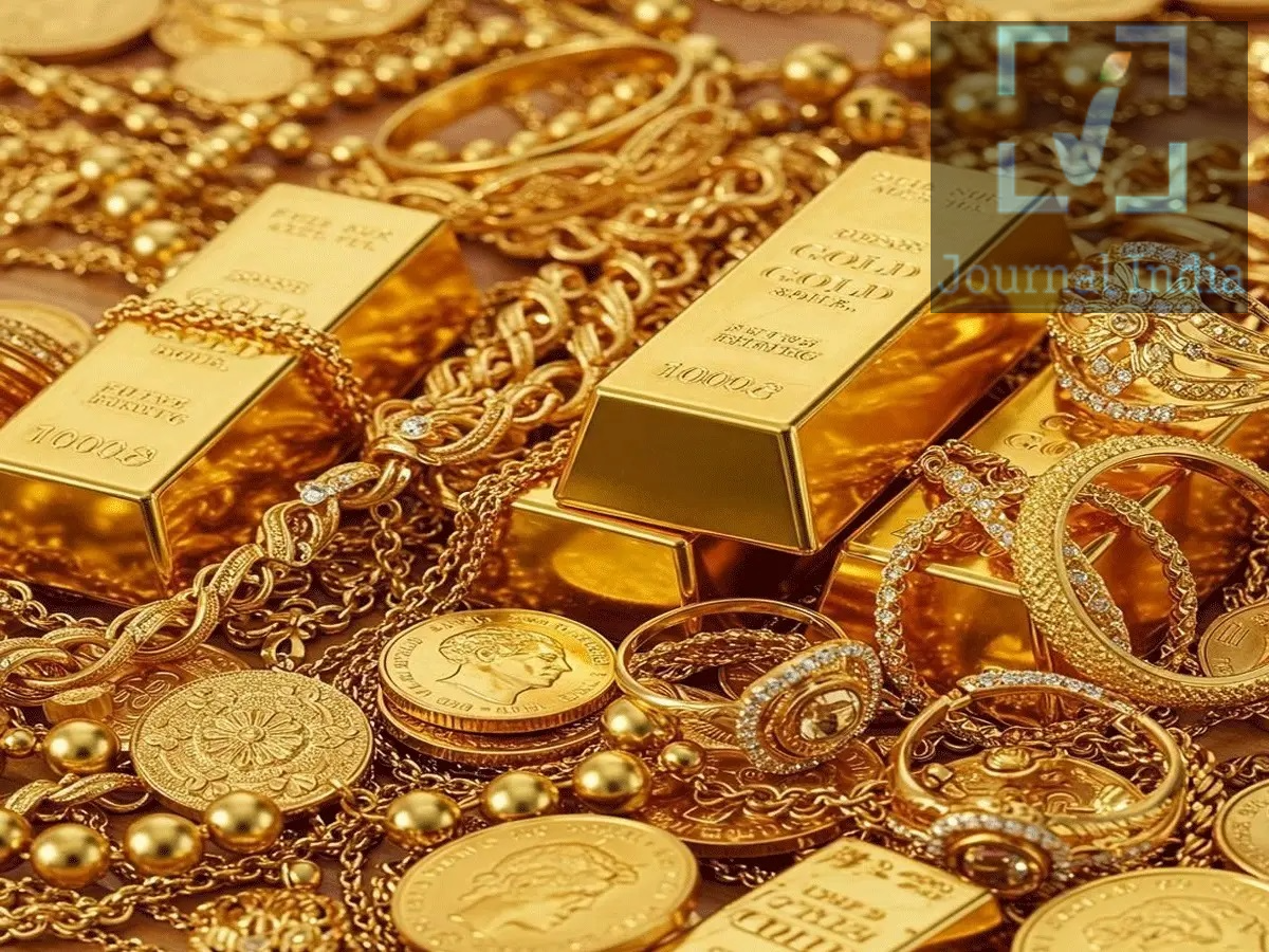 Gold and Silver Price- क्या हैं आज आपके शहर में सोने की रेट्स, आइए जानें दोस्तो जब से देश में त्योहार का मौसम शुरु हुआ हैं सोना और चांदी के भावों में उतार चढाव हो रहा हैं, ऐसे में आज 2 अक्टूबर, गांधी जयंती के मौके पर देश का बुलियन मार्केट बंद है। इससे पहले दिल्ली के सर्राफा बाजार में 24 कैरेट सोने की कीमत में तेजी दर्ज की गई थी। वहीं, MCX पर सोने के वायदा भाव में मामूली गिरावट देखने को मिली। अगर आप आज सोना खरीदने की योजना बना रहे हैं, तो खरीदारी से पहले अपने शहर के ताजा भाव और सोने की शुद्धता जरूर जांच लें। सोने का ताजा भाव दिल्ली के बुलियन मार्केट में 24 कैरेट सोना ₹1,49,800 प्रति 10 ग्राम तक पहुंच गया था। बुलियन मार्केट के आंकड़ों के अनुसार 24 कैरेट सोने का भाव ₹1,50,540 प्रति 10 ग्राम दर्ज किया गया। MCX पर 24 कैरेट गोल्ड फ्यूचर्स ₹142 गिरकर ₹1,47,724 प्रति 10 ग्राम पर पहुंच गया। पिछले कारोबारी सत्र में MCX गोल्ड फ्यूचर्स ₹1,47,866 प्रति 10 ग्राम पर बंद हुआ था। अंतरराष्ट्रीय बाजार में सोने का भाव करीब $4,210.80 प्रति औंस रहा। GoodReturns के अनुसार 24 कैरेट सोने का भाव ₹1,49,390 प्रति 10 ग्राम है। शहर के हिसाब से 24, 22 और 18 कैरेट सोने के भाव दिल्ली: 24K ₹1,49,390 | 22K ₹1,36,950 | 18K ₹1,12,080 मुंबई: 24K ₹1,49,240 | 22K ₹1,36,800 | 18K ₹1,11,930 कोलकाता: 24K ₹1,49,240 | 22K ₹1,36,800 | 18K ₹1,11,930 चेन्नई: 24K ₹1,49,240 | 22K ₹1,36,800 | 18K ₹1,12,400 पटना: 24K ₹1,49,290 | 22K ₹1,36,850 | 18K ₹1,11,980 लखनऊ: 24K ₹1,49,390 | 22K ₹1,36,950 | 18K ₹1,12,080 मेरठ: 24K ₹1,49,390 | 22K ₹1,36,950 | 18K ₹1,12,080 अयोध्या: 24K ₹1,49,390 | 22K ₹1,36,950 | 18K ₹1,12,080 कानपुर: 24K ₹1,49,390 | 22K ₹1,36,950 | 18K ₹1,12,080 वाराणसी: 24K ₹1,49,390 | 22K ₹1,36,950 | 18K ₹1,12,080 अलीगढ़: 24K ₹1,49,390 | 22K ₹1,36,950 | 18K ₹1,12,080 मुरादाबाद: 24K ₹1,49,390 | 22K ₹1,36,950 | 18K ₹1,12,080 मिर्जापुर: 24K ₹1,49,390 | 22K ₹1,36,950 | 18K ₹1,12,080 झांसी: 24K ₹1,49,390 | 22K ₹1,36,950 | 18K ₹1,12,080 मथुरा: 24K ₹1,49,390 | 22K ₹1,36,950 | 18K ₹1,12,080 24 से 10 कैरेट तक सोने के भाव सोने की कीमत उसकी शुद्धता के आधार पर बदलती है। उपलब्ध दरों के अनुसार: 24 कैरेट: ₹15,054 प्रति ग्राम | ₹1,50,540 प्रति 10 ग्राम 22 कैरेट: ₹13,800 प्रति ग्राम | ₹1,37,995 प्रति 10 ग्राम 20 कैरेट: ₹12,545 प्रति ग्राम | ₹1,25,450 प्रति 10 ग्राम 18 कैरेट: ₹11,291 प्रति ग्राम | ₹1,12,905 प्रति 10 ग्राम 16 कैरेट: ₹10,036 प्रति ग्राम | ₹1,00,360 प्रति 10 ग्राम 14 कैरेट: ₹8,782 प्रति ग्राम | ₹87,815 प्रति 10 ग्राम 12 कैरेट: ₹7,527 प्रति ग्राम | ₹75,270 प्रति 10 ग्राम 10 कैरेट: ₹6,273 प्रति ग्राम | ₹62,725 प्रति 10 ग्राम पिछले कारोबारी दिन सोने में क्या हुआ? पिछले कारोबारी दिन दिल्ली के सर्राफा बाजार में सोने की कीमत लगातार दूसरे दिन बढ़ी थी। 99.9 प्रतिशत शुद्धता वाला सोना ₹500 की तेजी के साथ ₹1,49,800 प्रति 10 ग्राम पहुंच गया था। इससे पहले यह ₹1,49,300 प्रति 10 ग्राम पर बंद हुआ था। हालांकि, पिछले दो सत्रों में रिकवरी के बावजूद पूरे सप्ताह के दौरान सोने की कीमत में करीब ₹2,800 यानी लगभग 2 प्रतिशत की गिरावट दर्ज हुई थी।