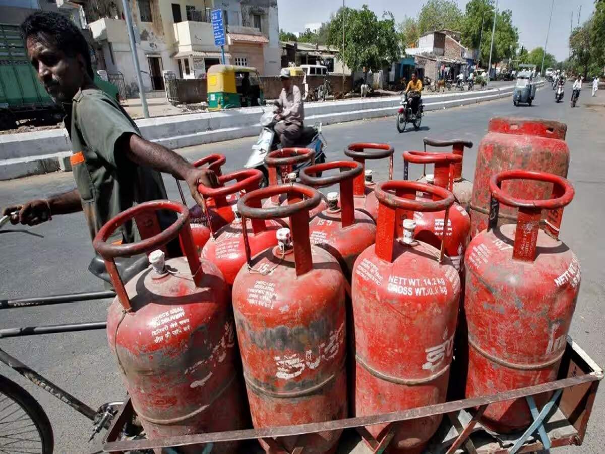 LPG Price 23&nbsp;October 2026: गैस सिलेंडर हुआ सस्ता, बुक करने से पहले जानें नई रेट