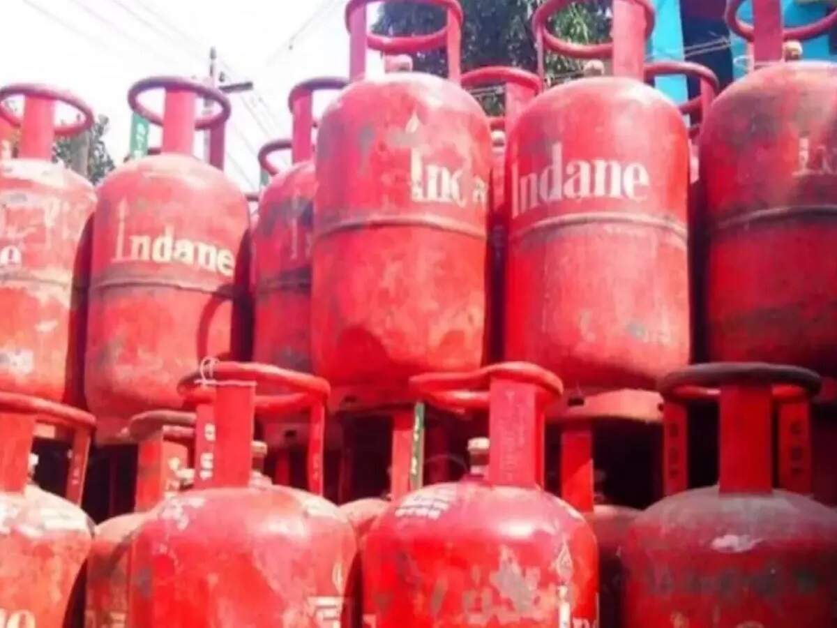 LPG Cylinder Price – A blow to the common man: After commercial cylinders, have domestic cylinders also become costlier?