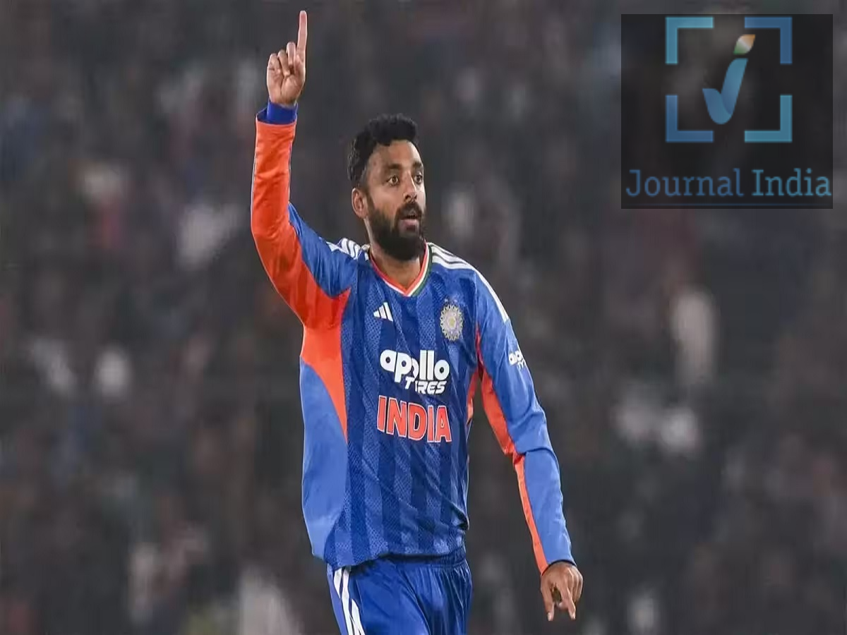 Sports News- चौटिल वरुण चक्रवर्ती की जगह इस खिलाड़ी का हुआ चयन, पहली बार इस खिलाड़ी को टीम इंडिया में मिला मौका दोस्तो भारतीय टीम बहुत ही जल्द एशियन गेम्स 2026 में खेलते हुए नजर आएगी, जिसके लिए तैयारी जोरों शोरों पर हैं, लेकिन वरुण चक्रवर्ती के चौट लगने के बाद टीम में बदलाव किया गया हैं, उनकी जगह उत्तर प्रदेश के स्पिन-ऑलराउंडर विप्रज निगम को भारतीय टीम में शामिल किया गया है। यह विप्रज निगम का पहला Team India कॉल-अप है। साइड स्ट्रेन के कारण वरुण चक्रवर्ती बाहर BCCI ने बुधवार, 16 सितंबर 2026 को जारी अपडेट में बताया कि वरुण चक्रवर्ती साइड स्ट्रेन से जूझ रहे हैं। इसी वजह से वह जापान के खिलाफ होने वाले एकमात्र T20 मैच के साथ-साथ एशियन गेम्स 2026 में भी हिस्सा नहीं ले पाएंगे। उनकी जगह विप्रज निगम को टीम में शामिल किया गया है। विप्रज निगम को मिला पहला Team India कॉल-अप विप्रज निगम घरेलू क्रिकेट में उत्तर प्रदेश का प्रतिनिधित्व करते हैं और IPL में दिल्ली कैपिटल्स के लिए खेलते हैं। वह 2025 से दिल्ली कैपिटल्स का हिस्सा हैं। विप्रज एक स्पिन-ऑलराउंडर हैं और गेंदबाजी के साथ-साथ आक्रामक बल्लेबाजी करने की क्षमता रखते हैं। घरेलू क्रिकेट और IPL में उनके प्रदर्शन ने उन्हें भारतीय टीम में जगह दिलाने में अहम भूमिका निभाई है। नितीश कुमार रेड्डी भी एशियन गेम्स टीम से रिलीज एशियन गेम्स की भारतीय टीम में एक और बदलाव किया गया है। तेज गेंदबाजी ऑलराउंडर नितीश कुमार रेड्डी को एशियन गेम्स टीम से रिलीज कर दिया गया है। अब नितीश को 27 सितंबर से शुरू होने वाली ODI सीरीज के लिए भारतीय टीम में शामिल किया गया है। यानी वह एशियन गेम्स की बजाय वनडे सीरीज में टीम इंडिया का हिस्सा होंगे। श्रीयस अय्यर ही रहेंगे कप्तान एशियन गेम्स 2026 के लिए श्रीयस अय्यर को भारतीय टीम का कप्तान बरकरार रखा गया है, जबकि तिलक वर्मा उप-कप्तान की जिम्मेदारी संभालेंगे। इस बार भारत ने एशियन गेम्स के लिए अपेक्षाकृत मजबूत टीम चुनी है। पिछली बार एशियन गेम्स में भारतीय पुरुष क्रिकेट टीम ने गोल्ड मेडल जीता था। भारतीय महिला टीम ने भी स्वर्ण पदक अपने नाम किया था। Asian Games 2026 के लिए Team India की अपडेटेड स्क्वाड श्रीयस अय्यर (कप्तान)  अभिषेक शर्मा  संजू सैमसन (विकेटकीपर)  ईशान किशन (विकेटकीपर)  शिवम दुबे  तिलक वर्मा (उप-कप्तान)  अक्षर पटेल  वॉशिंगटन सुंदर  रवि बिश्नोई  जसप्रीत बुमराह  अर्शदीप सिंह  वैभव सूर्यवंशी  यश ठाकुर  विप्रज निगम