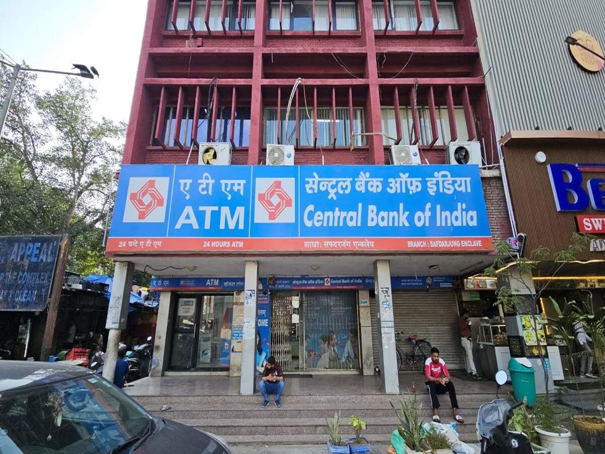 Central Bank of India Recruitment 2026: Vacancies announced for graduates; apply by October 23