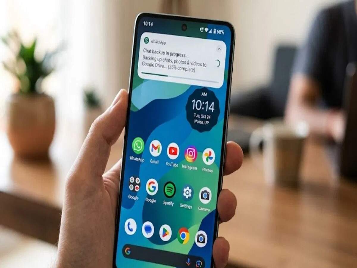 Smartphone Update: If you are selling your old phone, delete your data immediately.