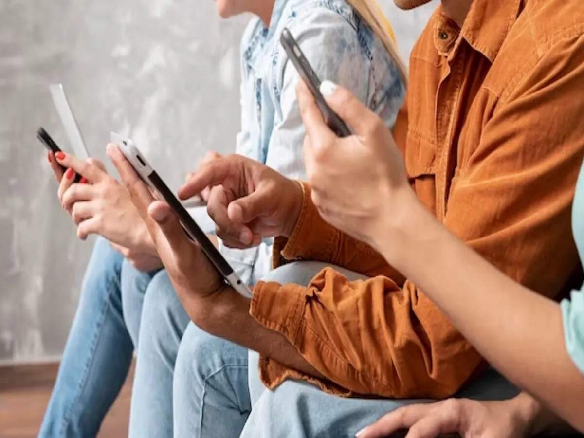 Tips for Phone Usage: People in these countries use their phones the most—get the full details.