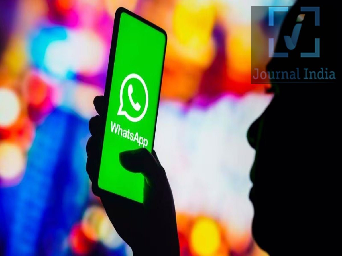 WhatsApp Update- व्हाट्सएप ला रहा हैं 'ऑर्गनाइजेशन्स' फीचर, इसकी मदद से कई ग्रुप संभलना होगा आसान दोस्तो आज के आधुनिक दुनिया का सबसे लोकप्रिय इंस्टेंट मैसेजिंग ऐप व्हाट्सएप अपने 3 अरब से ज्यादा यूजर्स के लिए नए नए फीचर्स लाता है, ऐसी ही एक फीचर व्हाट्सएप 'ऑर्गनाइजेशन्स' (Organizations) विकसित हो रहा है, जिससे बड़े समुदायों और कई समूहों (groups) को मैनेज करना आसान हो जाएगा। उम्मीद है कि यह फीचर एडमिनिस्ट्रेटर्स को एक ही जगह से सदस्यों की जानकारी और अलग-अलग सब-ग्रुप्स (subgroups) के बारे में विवरण देखने में मदद करेगा। आइए जानते हैं इस फीचर के बारे में-  1. एक ही जगह से कई ग्रुप्स को मैनेज करना व्हाट्सएप ने 2022 में 'कम्युनिटीज' (Communities) फीचर पेश किया था, ताकि कई संबंधित ग्रुप्स को एक साथ लाया जा सके। उदाहरण के लिए, एक स्कूल अलग-अलग कक्षाओं के लिए अलग-अलग ग्रुप बना सकता है, जबकि एक कंपनी अलग-अलग विभागों के लिए ग्रुप्स व्यवस्थित कर सकती है। आने वाला 'ऑर्गनाइजेशन्स' फीचर इसी सिस्टम को और बेहतर बनाएगा और एडमिनिस्ट्रेटर्स को मैनेजमेंट का एक अतिरिक्त स्तर (layer) प्रदान करेगा। 2. सदस्यों की जानकारी आसानी से देखना  व्हाट्सएप के एंड्रॉइड बीटा वर्जन 2.26.43.1 में इस फीचर के संकेत मिले हैं। इसमें एक खास इंटरफेस होगा, जिसमें महत्वपूर्ण जानकारी दिखाई देगी, जैसे: - संगठन का नाम और विवरण। - सदस्यों की कुल संख्या। - सदस्यों की पूरी सूची। - हर सदस्य किस सब-ग्रुप का हिस्सा है, इसकी जानकारी। एडमिनिस्ट्रेटर्स 'व्यू ऑल' (View all) विकल्प के जरिए सदस्यों की पूरी सूची देख सकेंगे। 3. एडमिनिस्ट्रेटर्स के लिए आसान मैनेजमेंट फिलहाल, बड़े समुदायों के एडमिनिस्ट्रेटर्स को सदस्यों की जानकारी देखने के लिए अलग-अलग ग्रुप्स को खोलना पड़ता है। यह नया फीचर सारी जानकारी एक ही जगह पर ला सकता है, जिससे कई ग्रुप्स को मैनेज करने में लगने वाला समय और मेहनत कम हो जाएगी। यह शैक्षणिक संस्थानों, व्यवसायों और अन्य ऐसे संगठनों के लिए बहुत मददगार साबित हो सकता है, जिनमें सदस्यों की संख्या काफी अधिक है। व्हाट्सएप 'ऑर्गनाइजेशन्स' फीचर कब लॉन्च करेगा? 'ऑर्गनाइजेशन्स' फीचर अभी डेवलपमेंट के शुरुआती चरण में है और फिलहाल बीटा टेस्टर्स के लिए भी उपलब्ध नहीं है। व्हाट्सएप ने इसकी लॉन्च की तारीख की पुष्टि नहीं की है और आईफोन (iPhones) पर यह उपलब्ध होगा या नहीं, यह भी अभी स्पष्ट नहीं है।